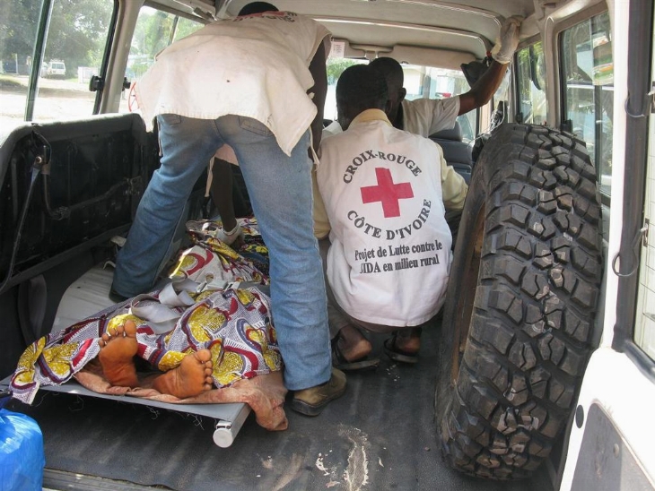 Côte d`Ivoire : près de 80 blessés et des milliers de déplacés assistés à Duékoué